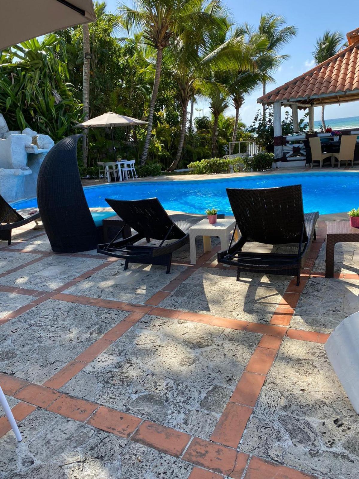 D' Franchesis Hostal Juan Dolio Exteriör bild