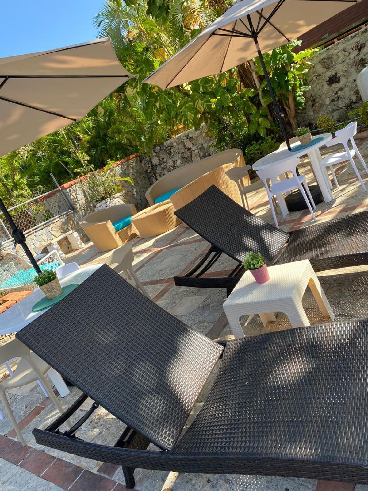 D' Franchesis Hostal Juan Dolio Exteriör bild